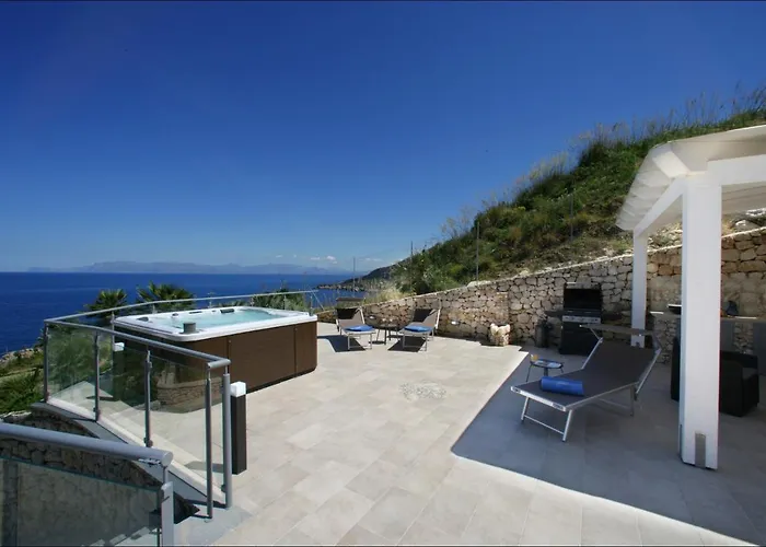 Antonia - Vasca Idromassaggio Terrazza Vista Mare Willa