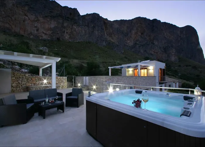 Antonia - Vasca Idromassaggio Terrazza Vista Mare Willa *